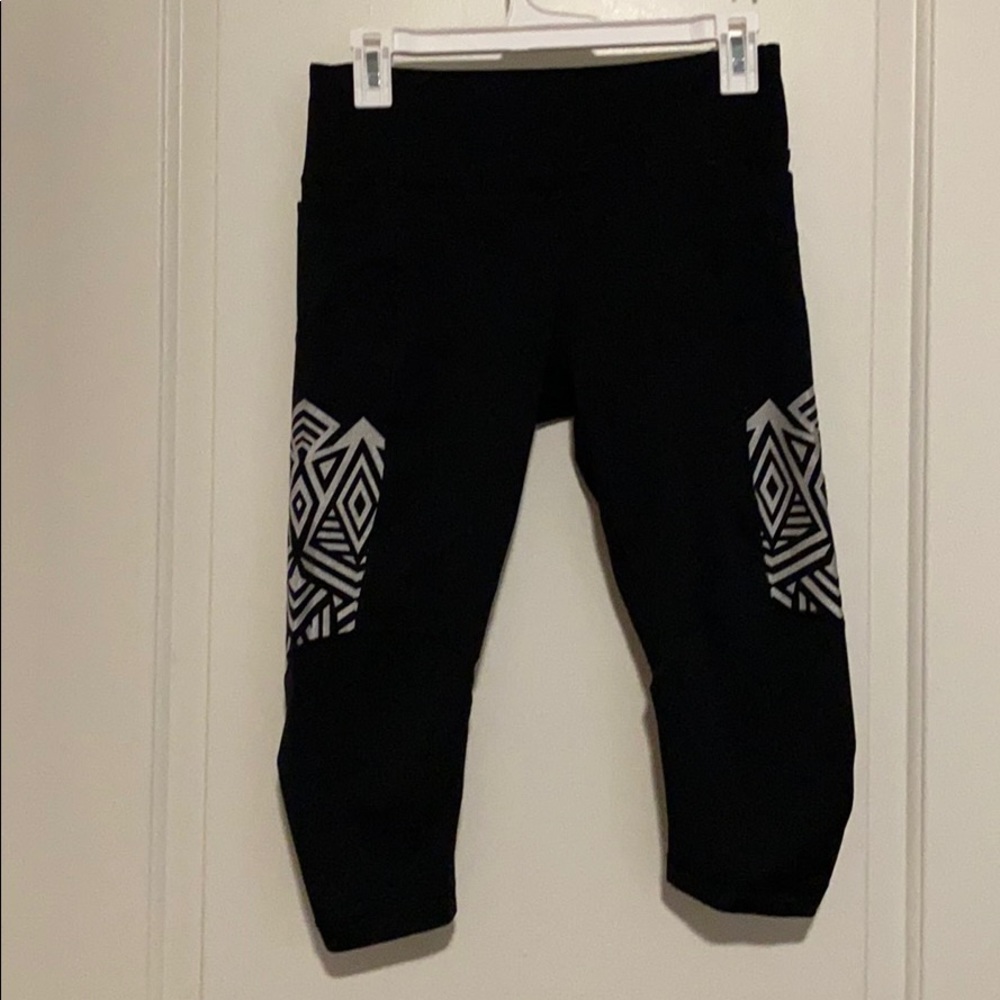 Ladies Reflex Black and Silver Workout Capris
